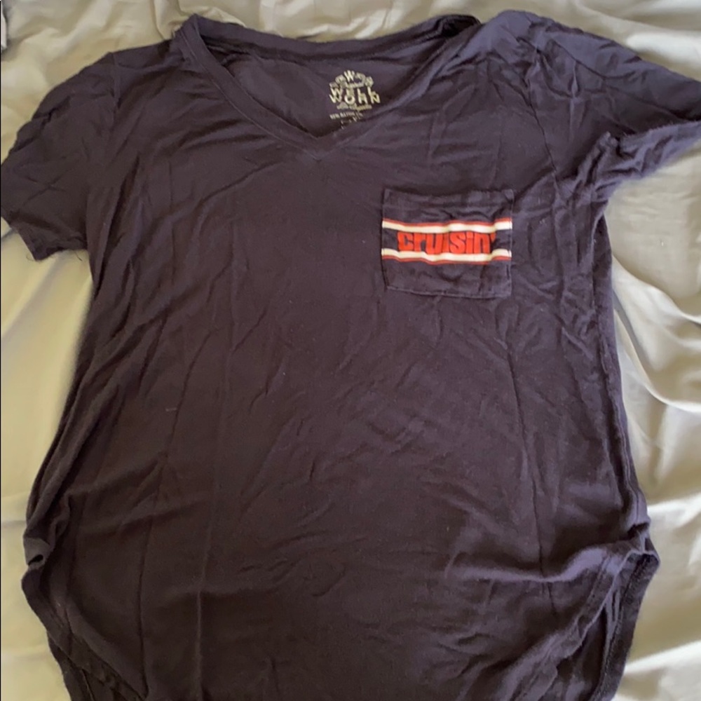 V-next t-shirt “cruisin’” on pocket